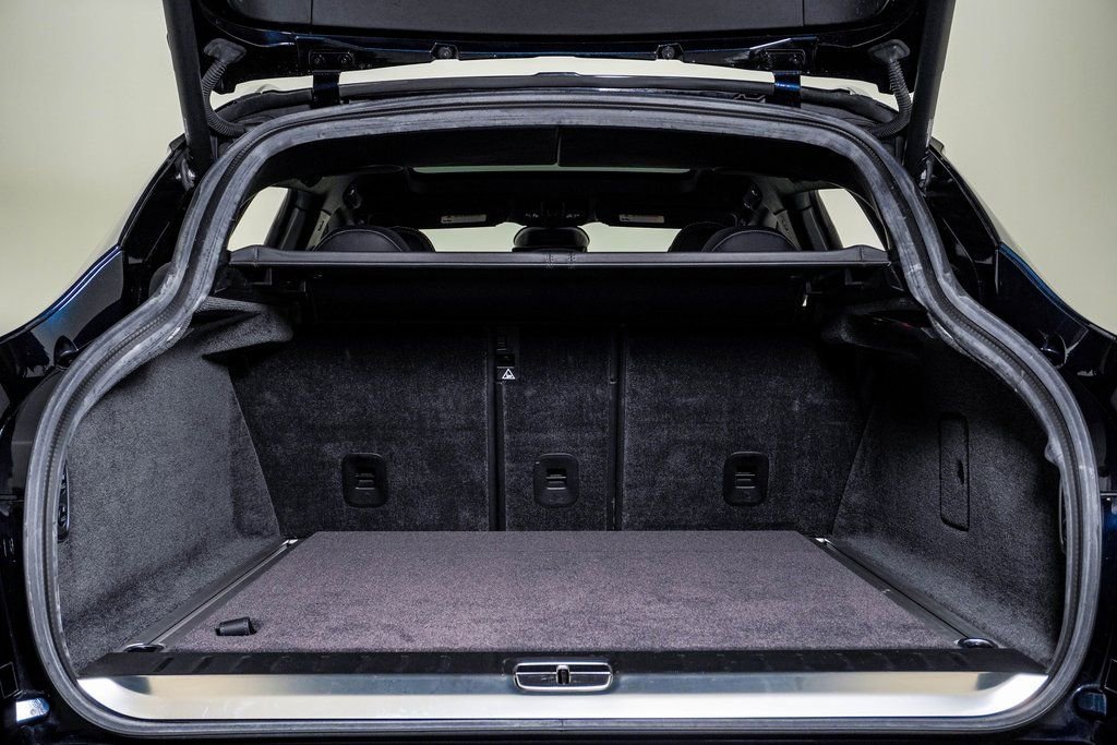 Used 2023 Aston Martin DBX 707 image 34