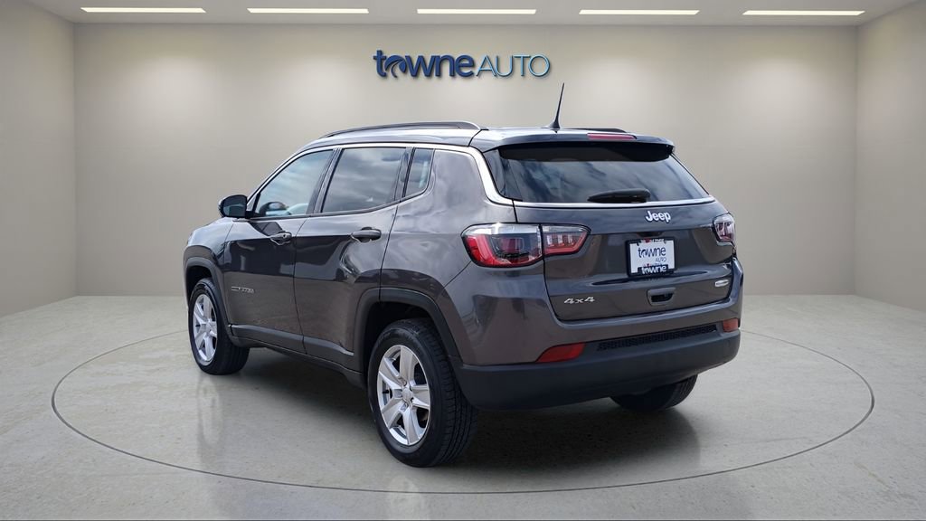 Used 2022 Jeep Compass Latitude w/ Convenience Group image 3