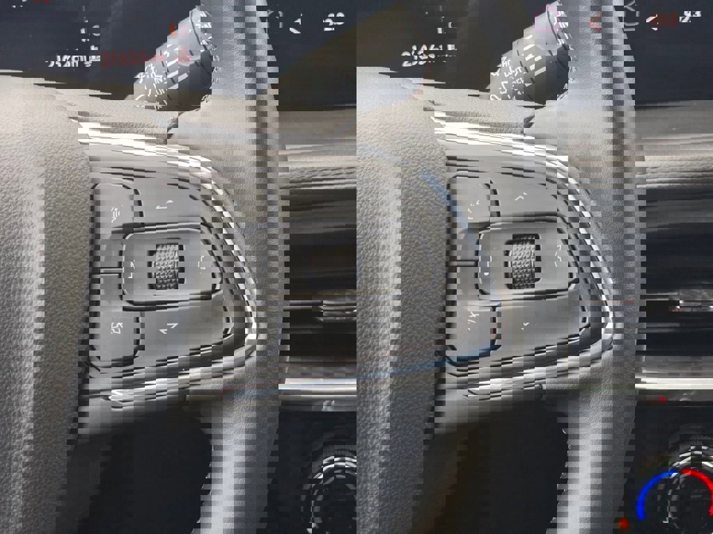 Used 2024 Buick Encore GX Sport Touring image 18