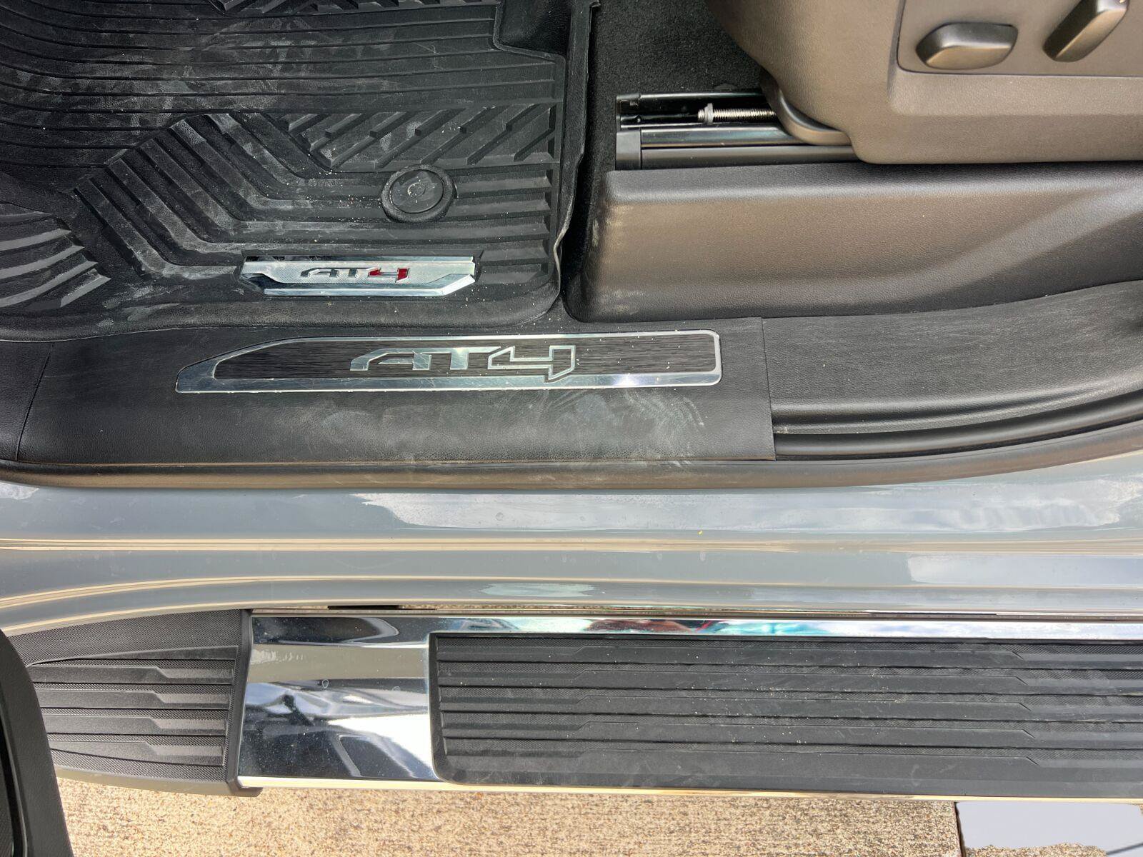 Used 2024 GMC Sierra 1500 AT4 w/ Technology Package AWD/4WD image 19