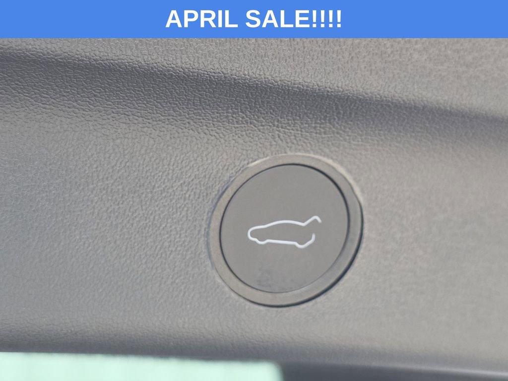 Used 2024 Tesla Model Y Long Range image 15