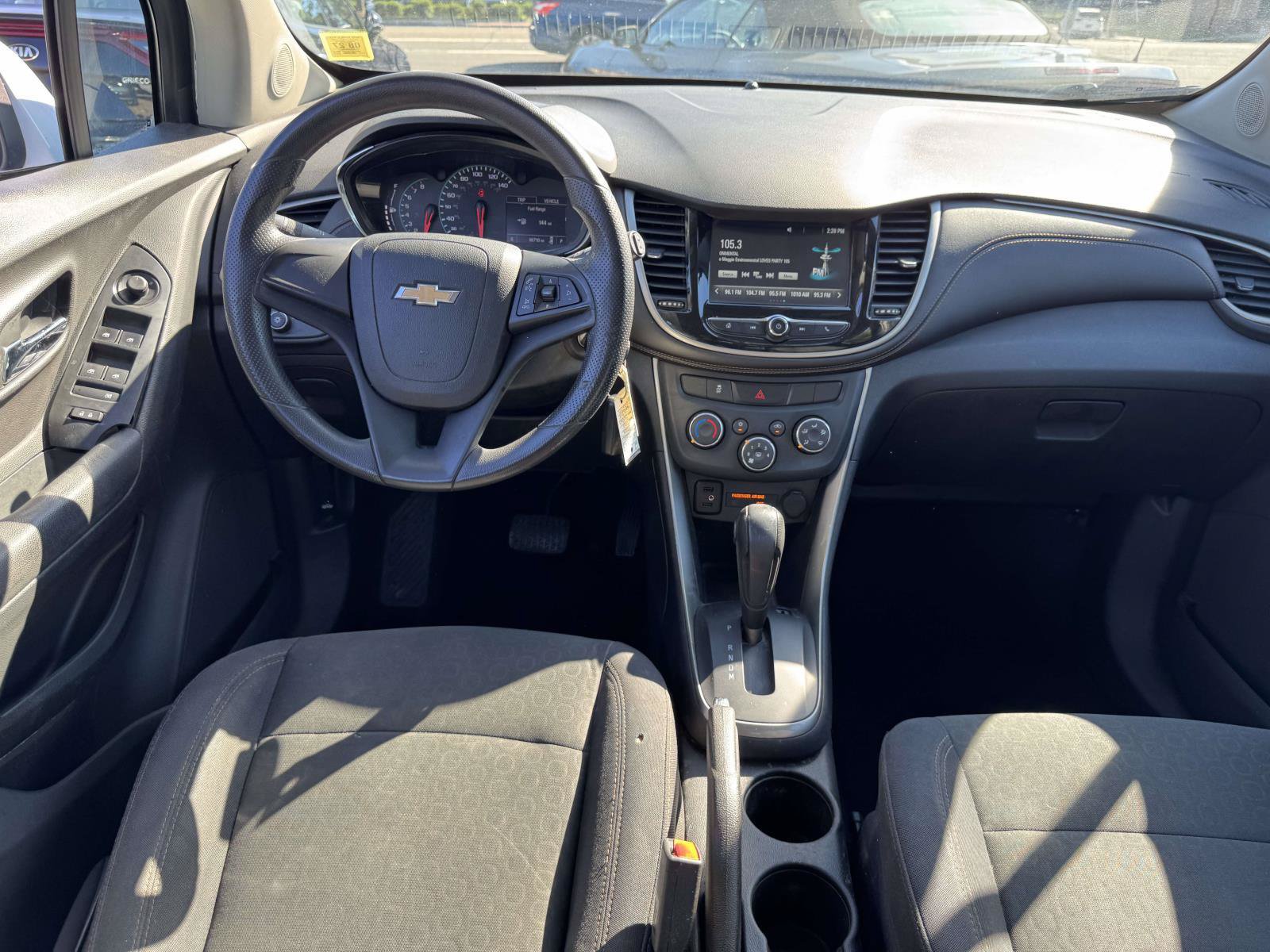 Used 2017 Chevrolet Trax LS AWD/4WD image 9