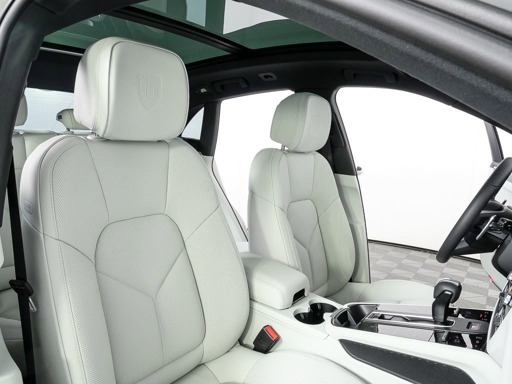 New 2026 Porsche Macan S AWD/4WD image 24