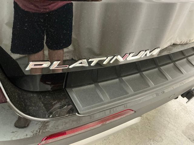 Used 2025 Ford Explorer Platinum RWD image 7