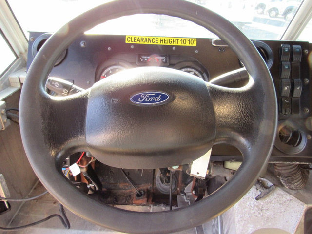 Used 2019 Ford E-450 and Econoline 450 Super Duty RWD image 25