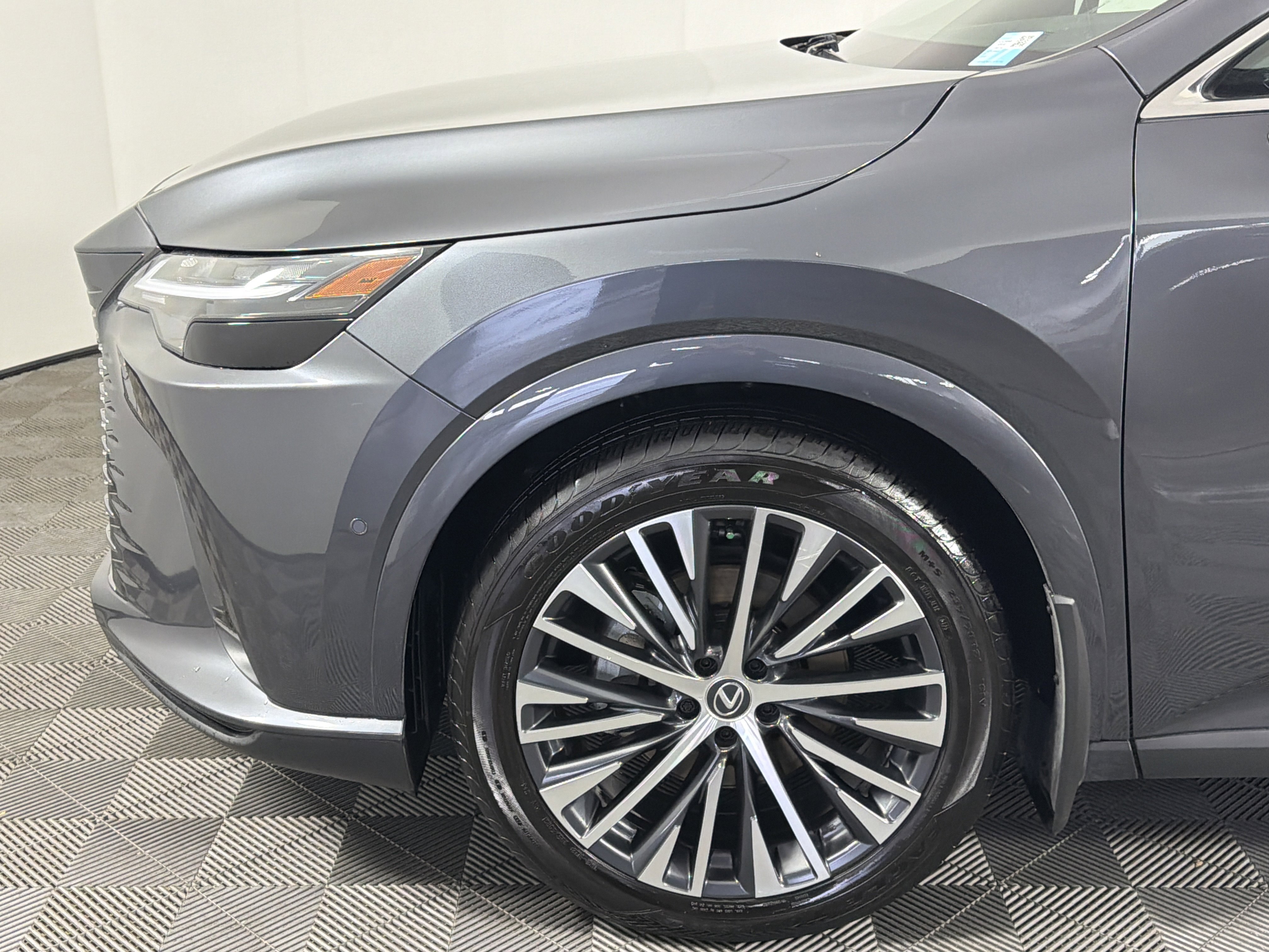 Used 2025 Lexus RX 350 w/ Convenience Package image 6