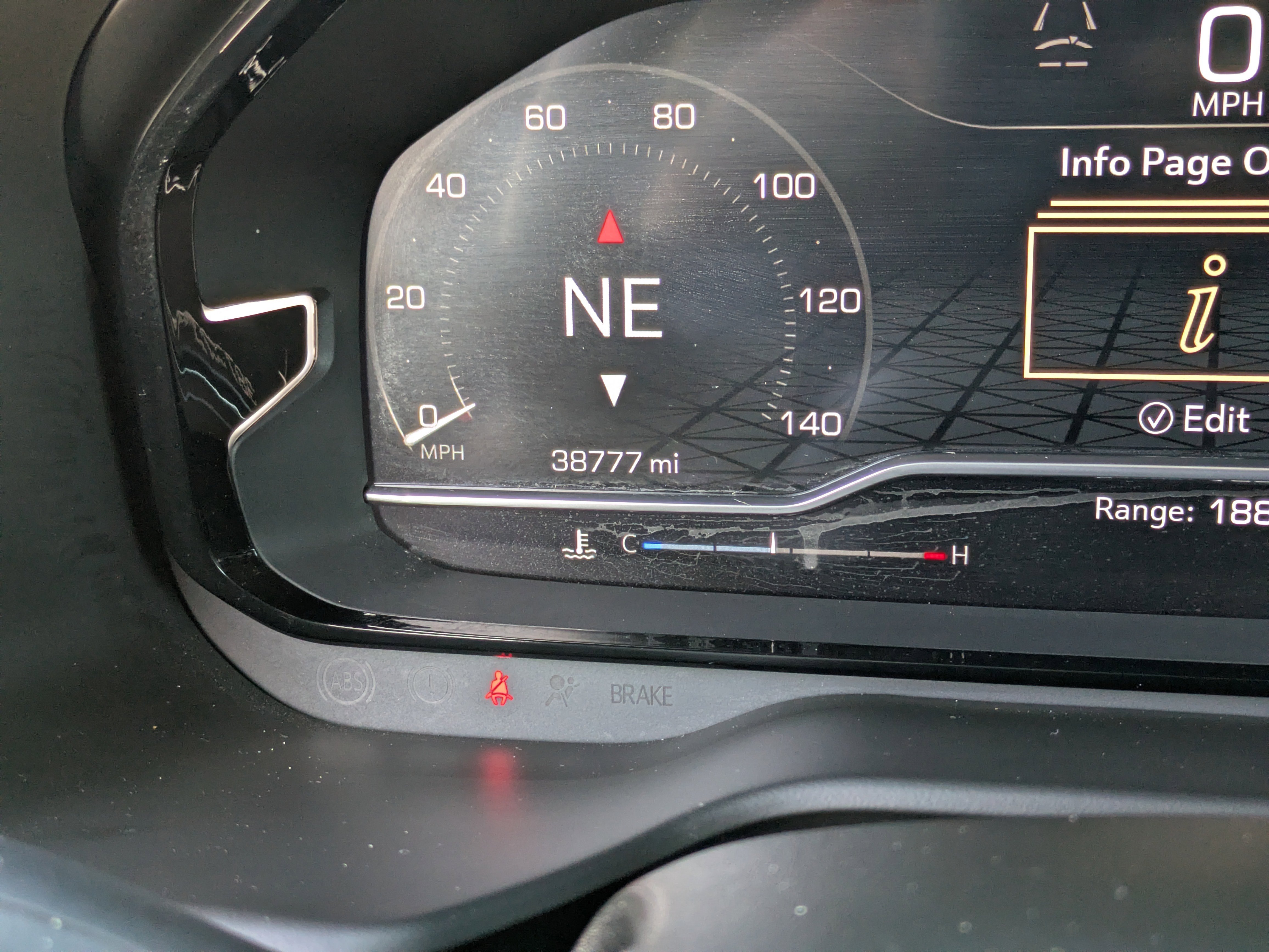 Used 2024 GMC Yukon XL Denali image 29