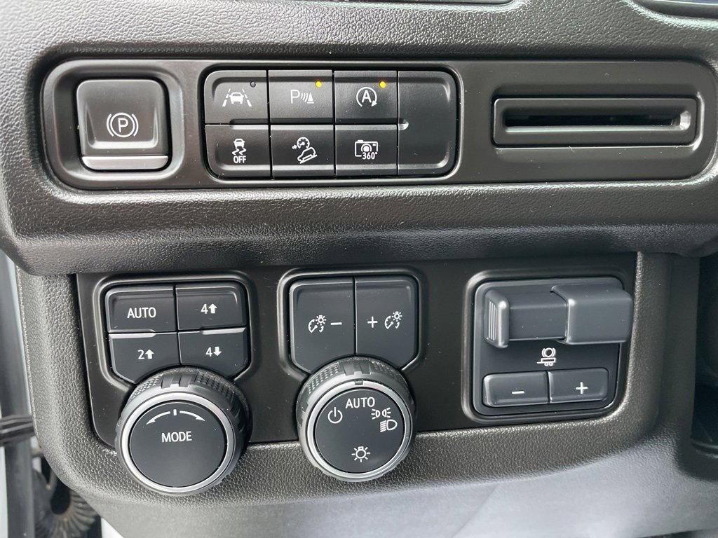 Used 2023 Chevrolet Tahoe Z71 image 6