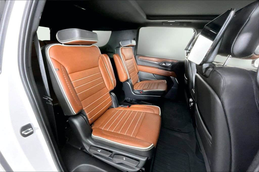 Used 2024 GMC Yukon XL Denali Ultimate image 25