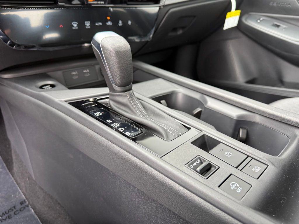 New 2026 Nissan Sentra SV w/ Floor Mat Package FWD image 18