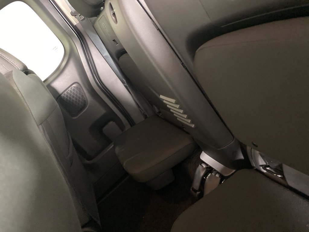Used 2025 Nissan Frontier SV image 12