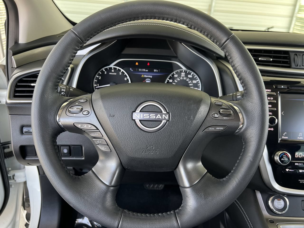 Used 2023 Nissan Murano SV w/ SV Midnight Edition Package FWD image 10