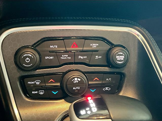 Used 2018 Dodge Challenger GT w/ GT Interior Package image 21