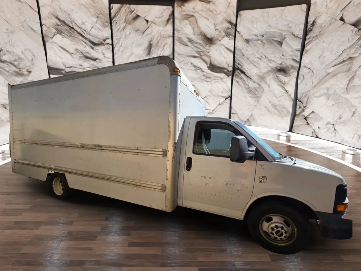 Used 2012 GMC Savana 3500 RWD image 3