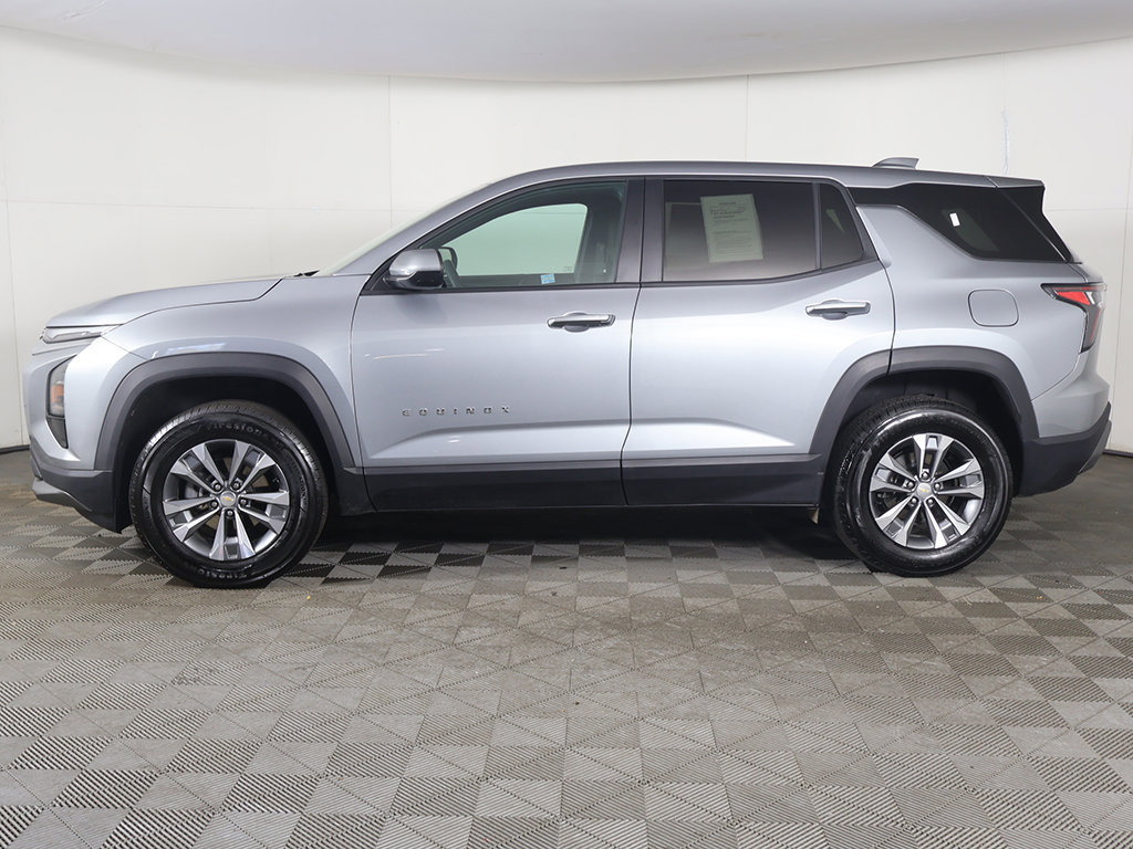 Used 2026 Chevrolet Equinox LT FWD image 19