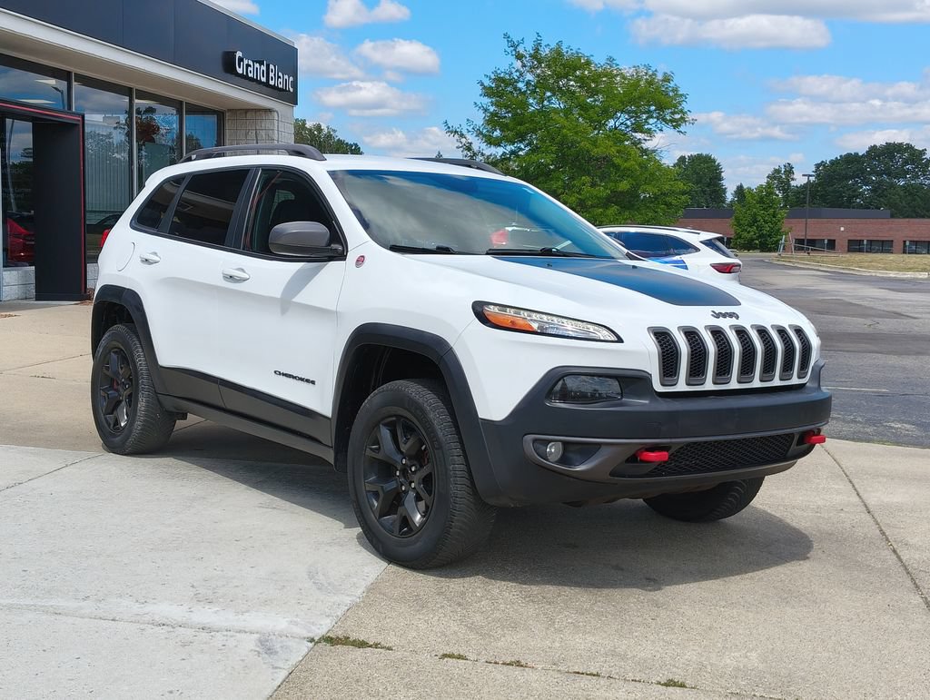 Used 2016 Jeep Cherokee Trailhawk w/ Leather Interior Group AWD/4WD image 15