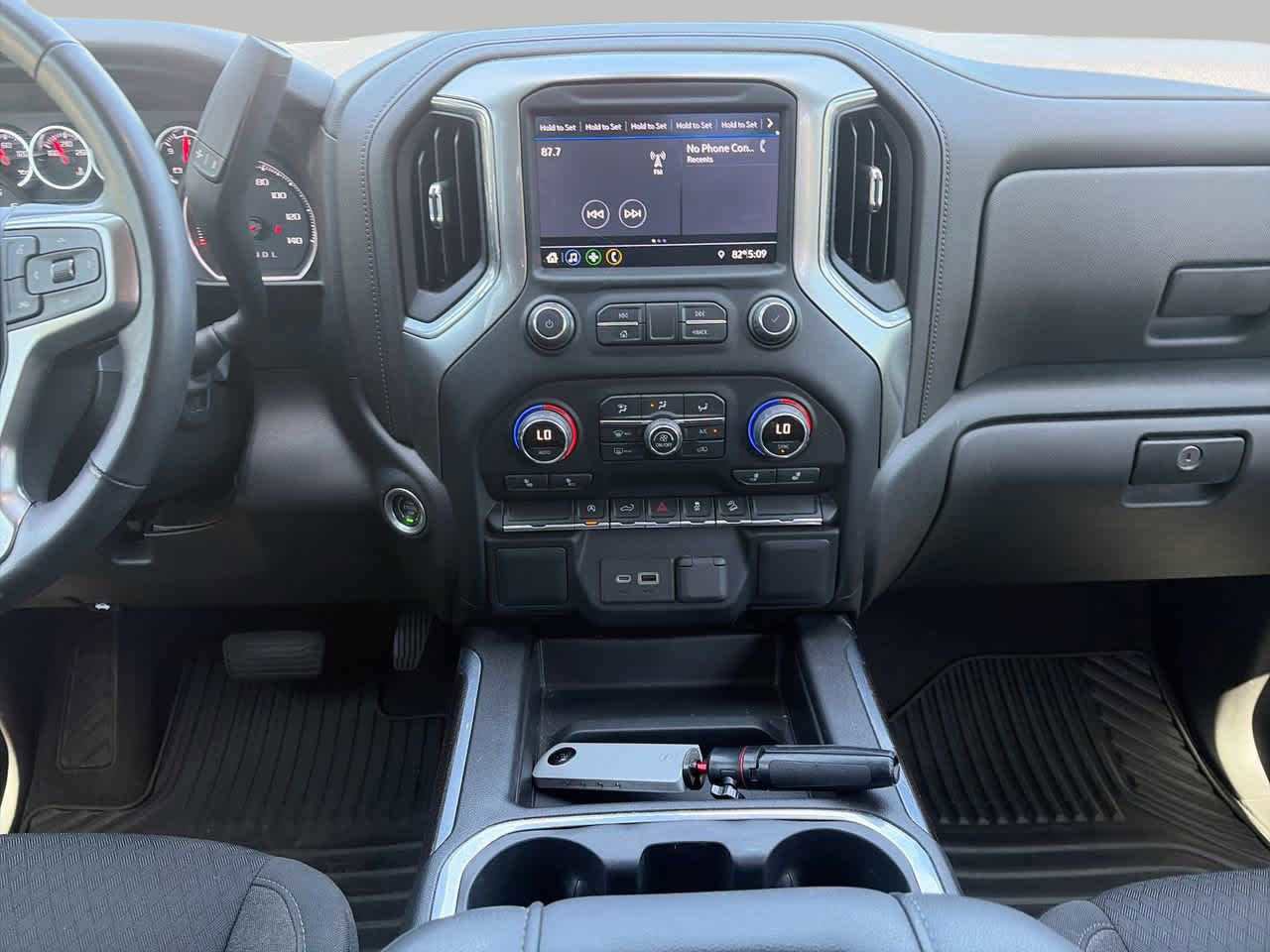 Used 2022 Chevrolet Silverado 1500 RST w/ Z71 Off-Road Package AWD/4WD image 13