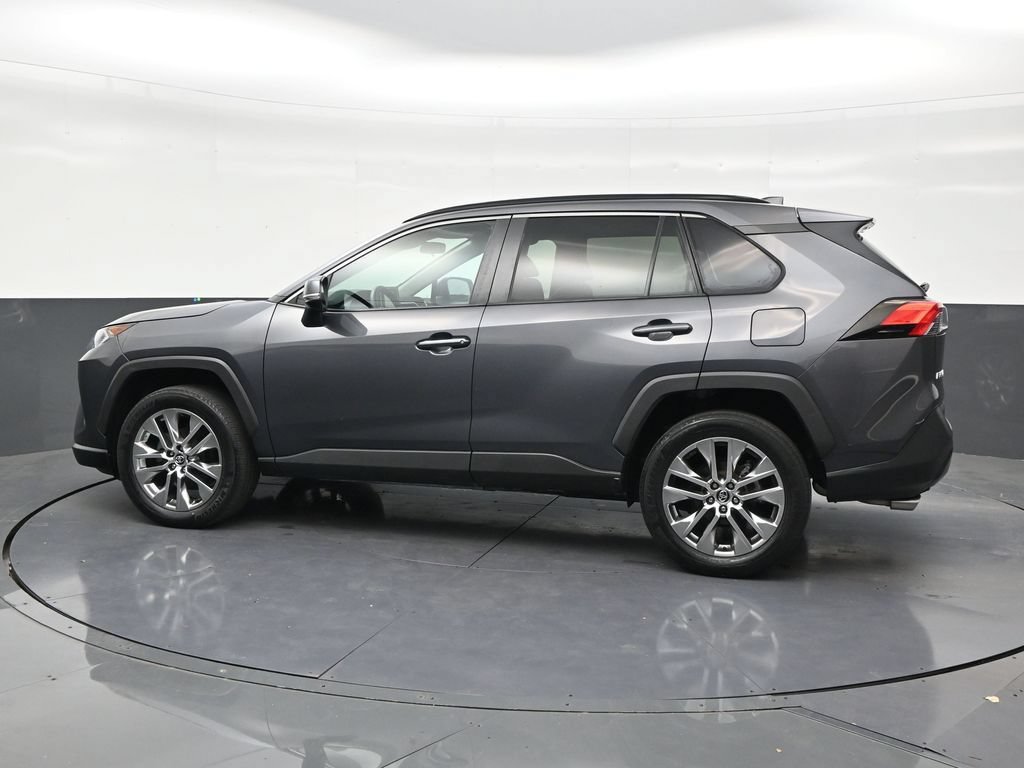 Used 2021 Toyota RAV4 XLE Premium FWD image 2