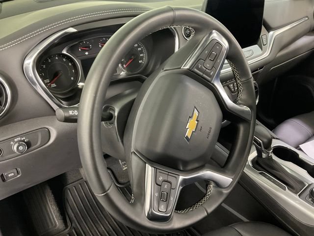 Used 2024 Chevrolet Blazer LT FWD image 23