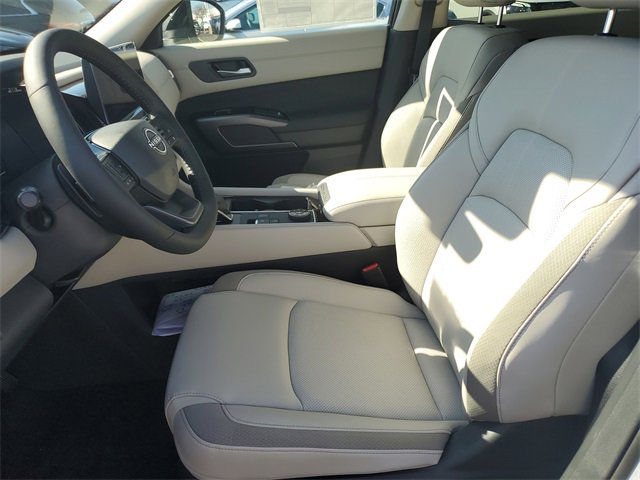 New 2026 Nissan Pathfinder SL image 19