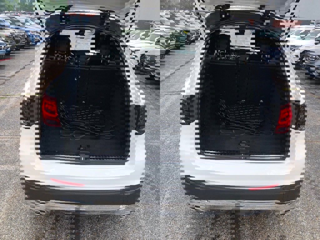 Used 2022 Mercedes-Benz GLC 300 4MATIC w/ Premium Package Lite image 34