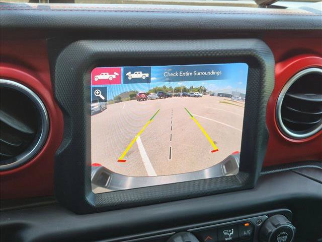 Used 2021 Jeep Gladiator Rubicon AWD/4WD image 12