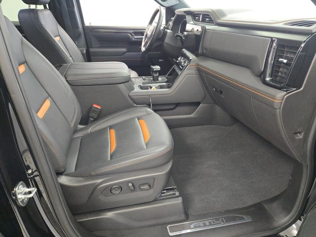 Used 2025 GMC Sierra 1500 AT4 w/ AT4 Premium Package image 7