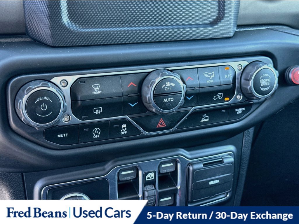 Used 2021 Jeep Gladiator Sport AWD/4WD image 19