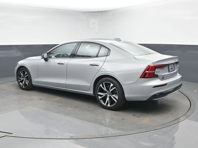 Used 2025 Volvo S60 B5 Plus image 7