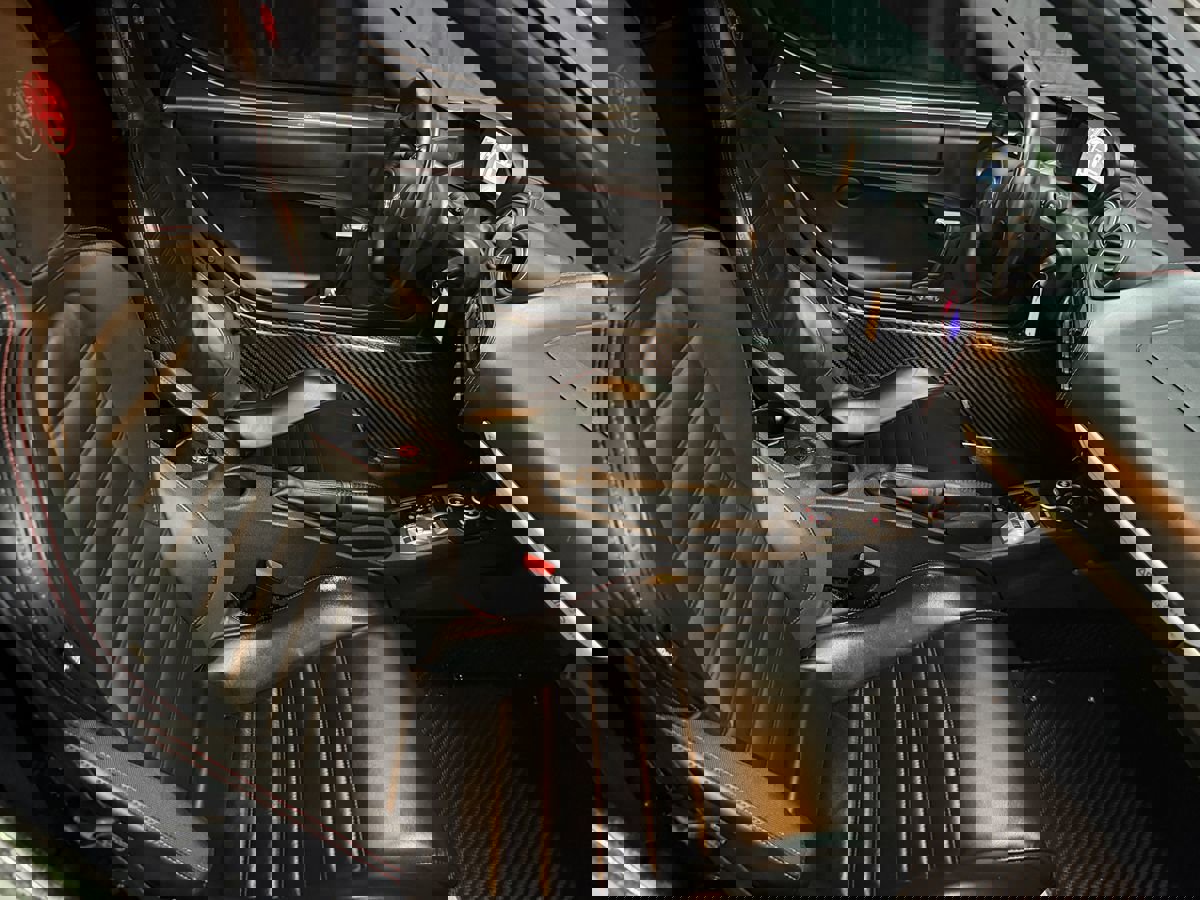 Used 2018 Alfa Romeo 4C Spider w/ Convenience Group - Spider image 18