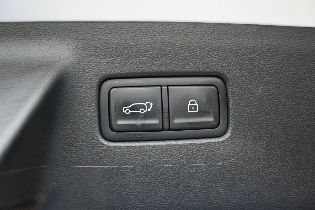 Used 2024 Hyundai Santa Fe Limited FWD image 17