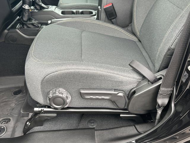 Certified 2024 Jeep Wrangler Sahara image 11
