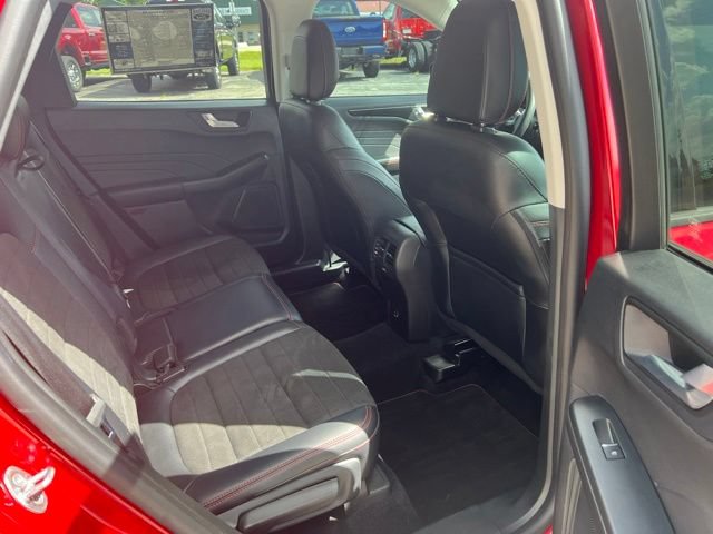 Used 2022 Ford Escape SEL w/ SEL Stealth AWD Package image 12
