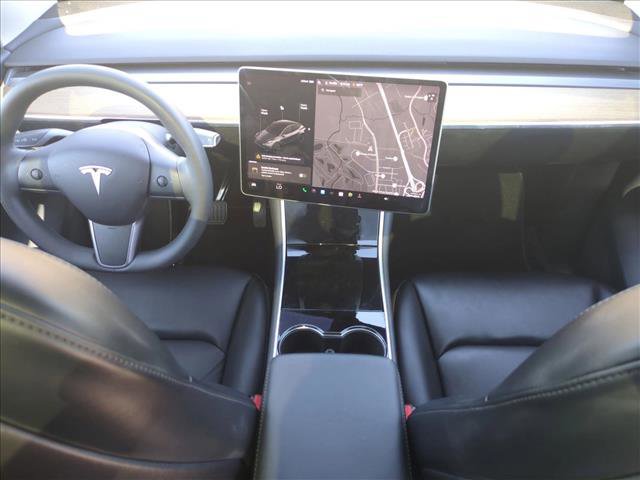 Used 2020 Tesla Model Y Long Range image 17