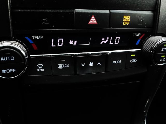 Used 2017 Toyota Camry XSE image 28