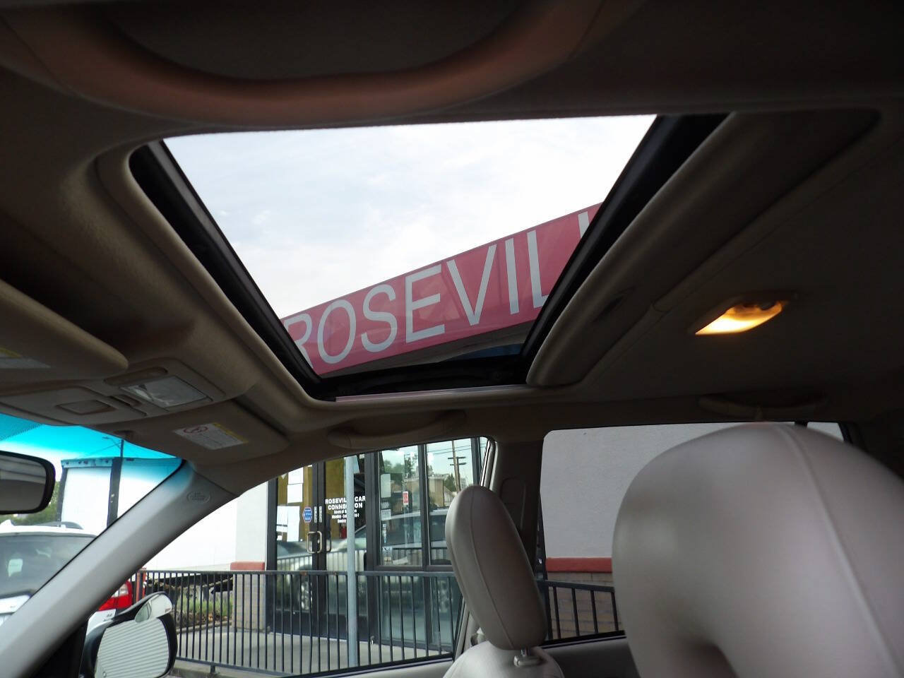 Used 2005 Toyota RAV4 4WD image 7