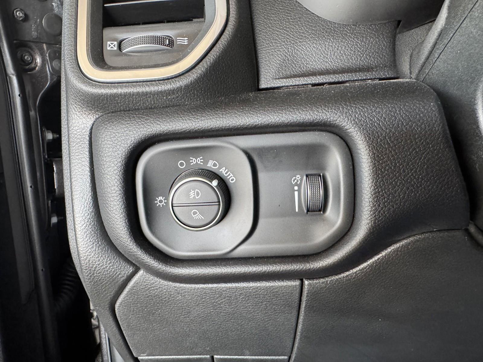 Used 2025 RAM 3500 Lone Star image 21