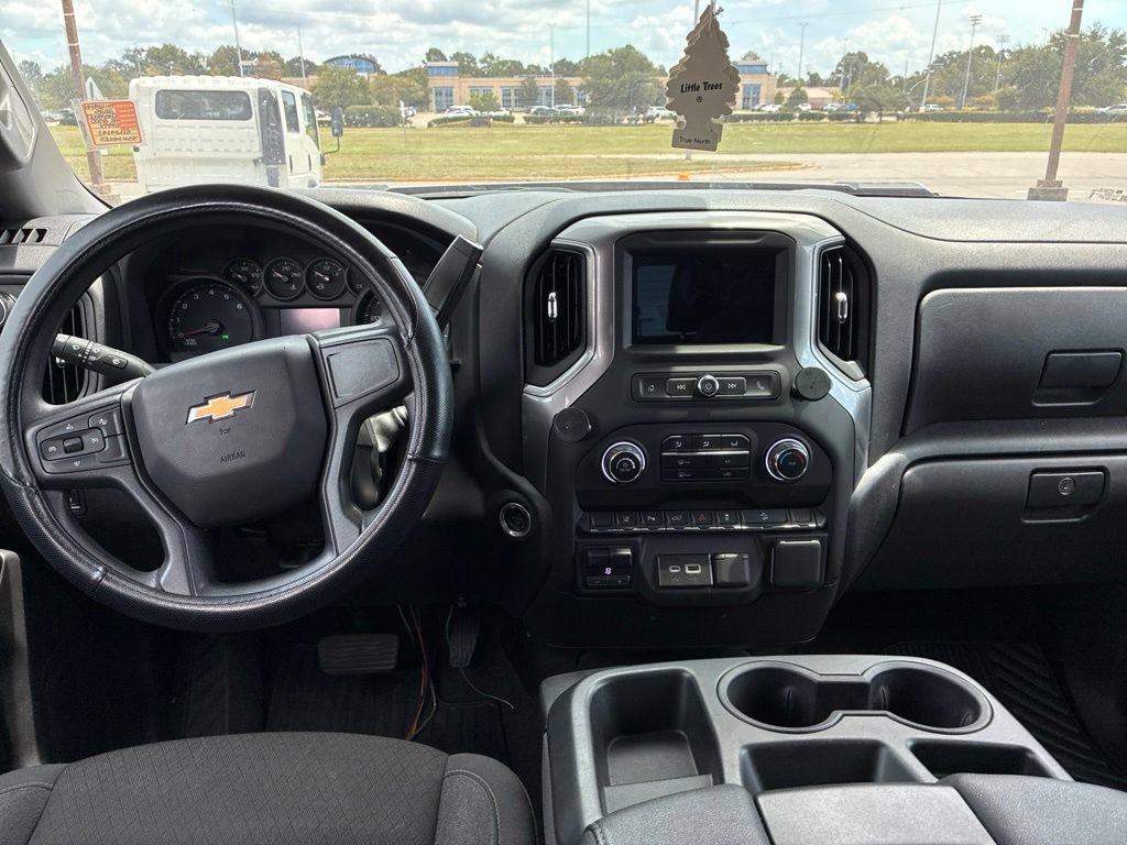 Used 2025 Chevrolet Silverado 2500 Custom w/ Custom Value Package AWD/4WD image 17