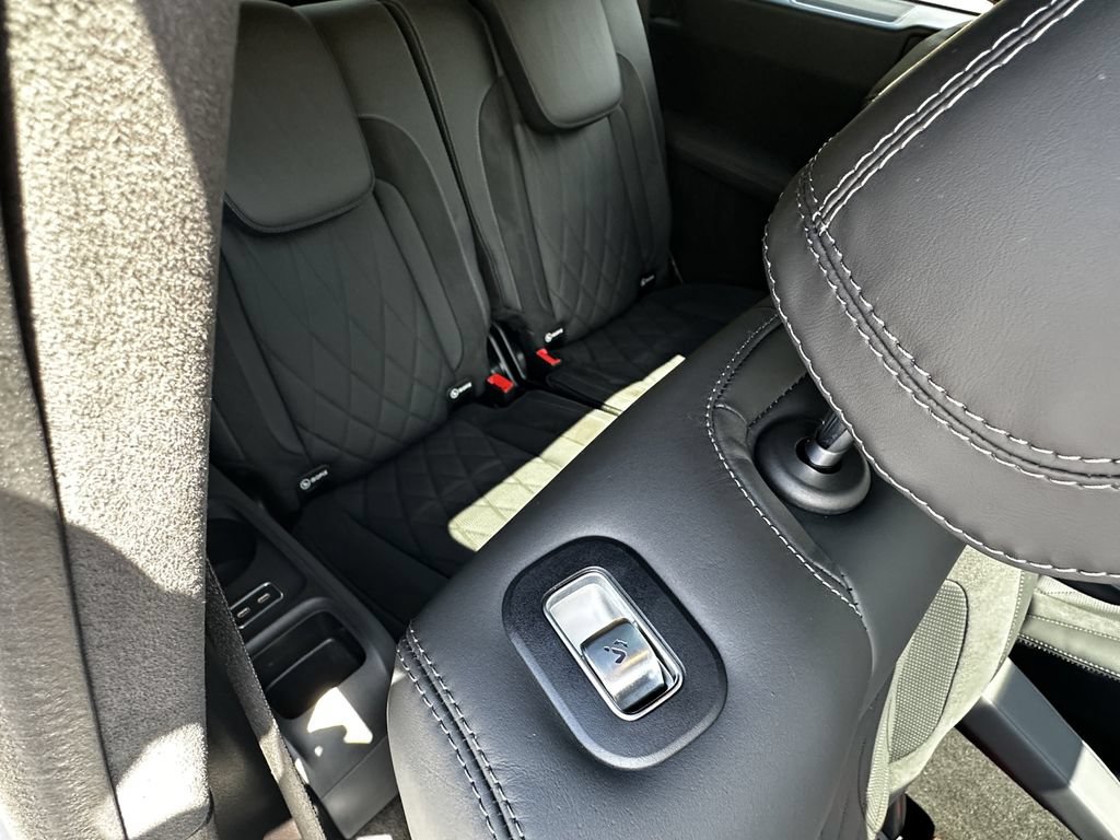 Certified 2025 Mercedes-Benz GLS 63 AMG 4MATIC image 19