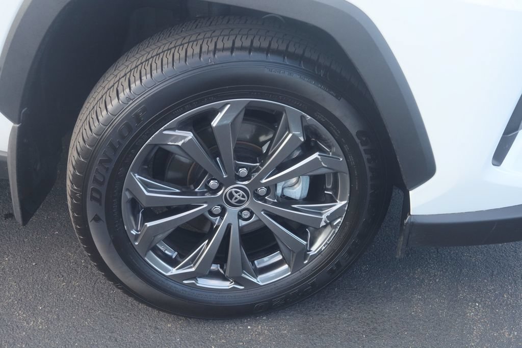 Used 2025 Toyota RAV4 XLE Premium w/ Weather Package AWD/4WD image 34