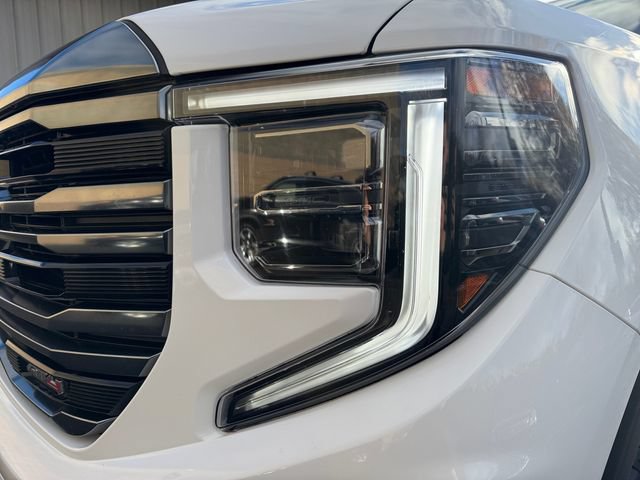 Used 2024 GMC Sierra 1500 AT4 w/ Technology Package AWD/4WD image 19
