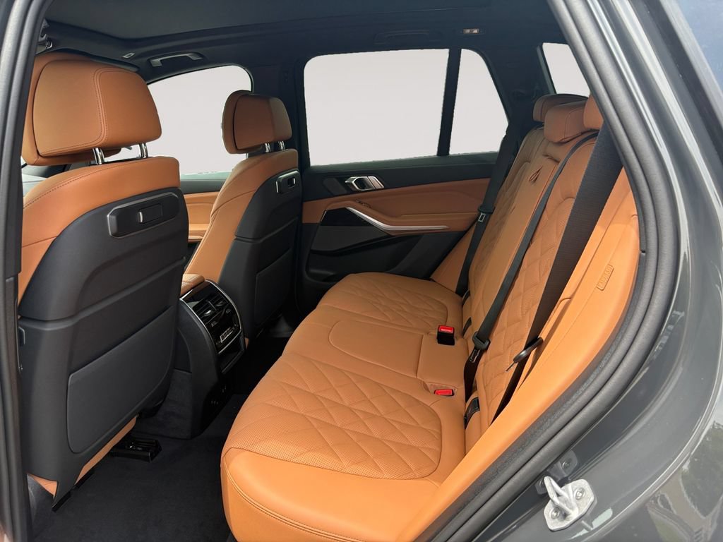 New 2026 BMW X5 xDrive40i w/ Off-Road Package AWD/4WD image 13
