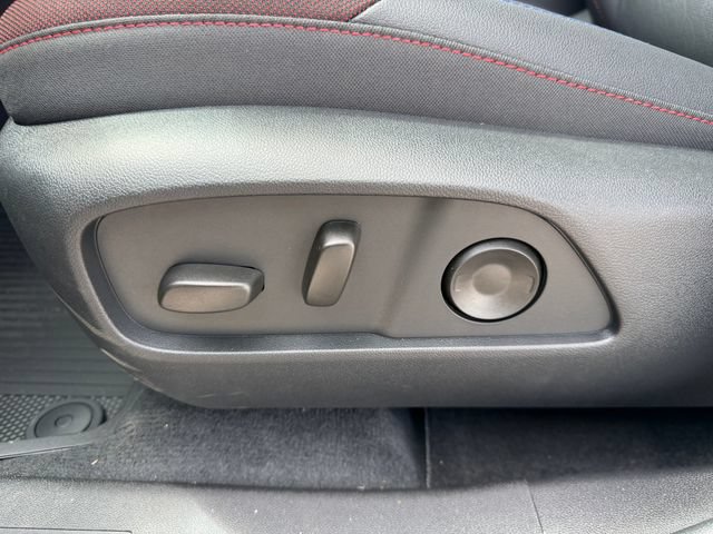 New 2026 Chevrolet Equinox RS w/ Safety and Technology Package FWD image 18
