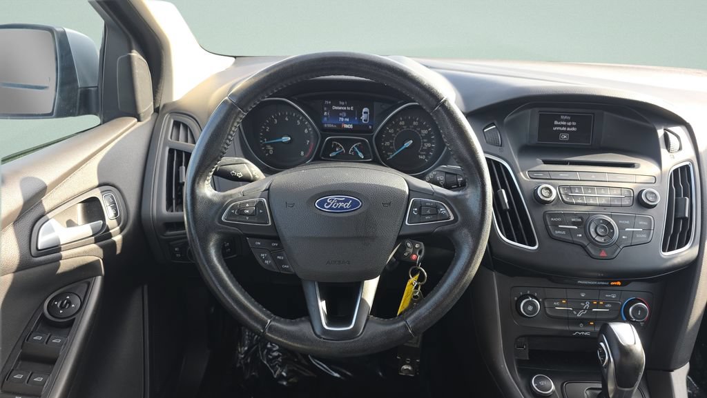 Used 2016 Ford Focus SE w/ Equipment Group 201A FWD image 12
