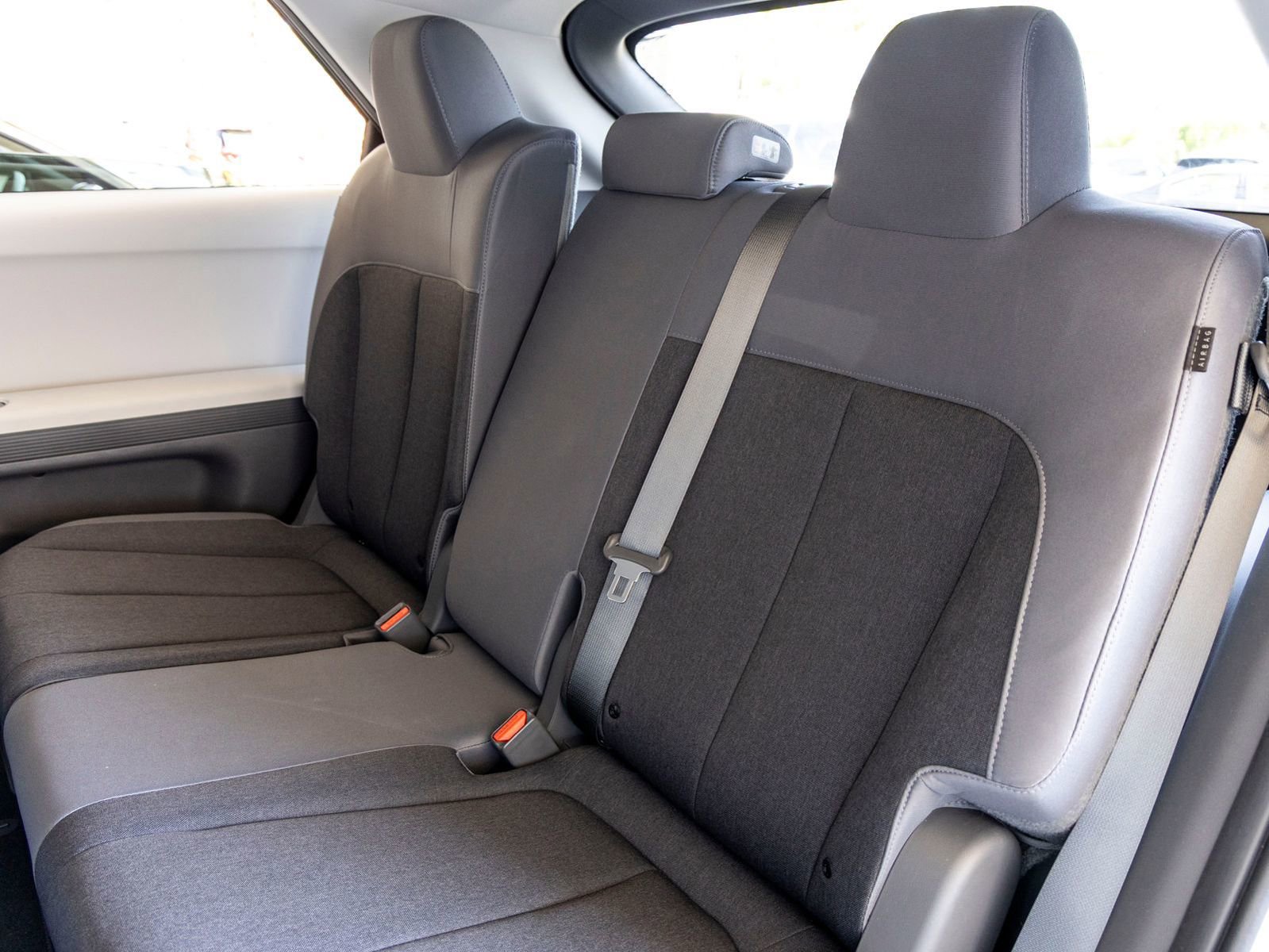 Used 2024 Hyundai Ioniq 5 SE RWD image 21