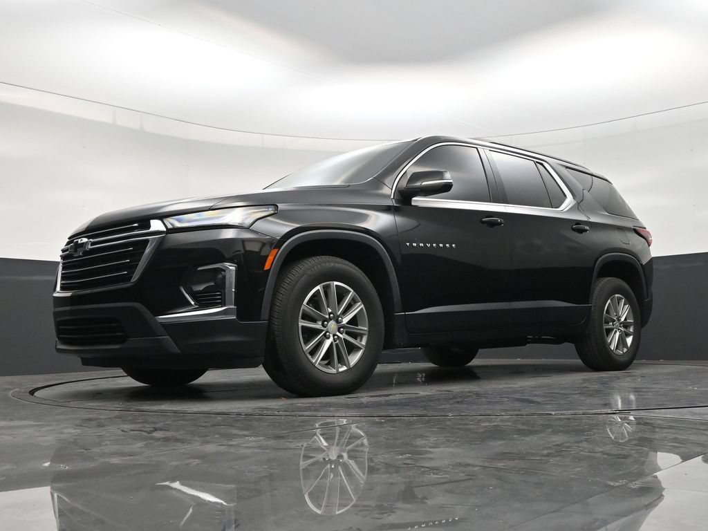Used 2023 Chevrolet Traverse LT FWD image 19