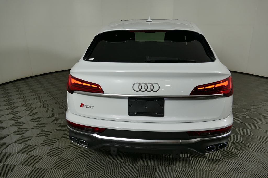 Used 2025 Audi SQ5 Premium Plus w/ Premium Plus Package image 32