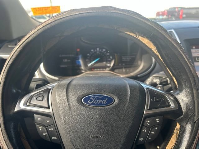 Used 2016 Ford Edge Titanium w/ Technology Package AWD/4WD image 24