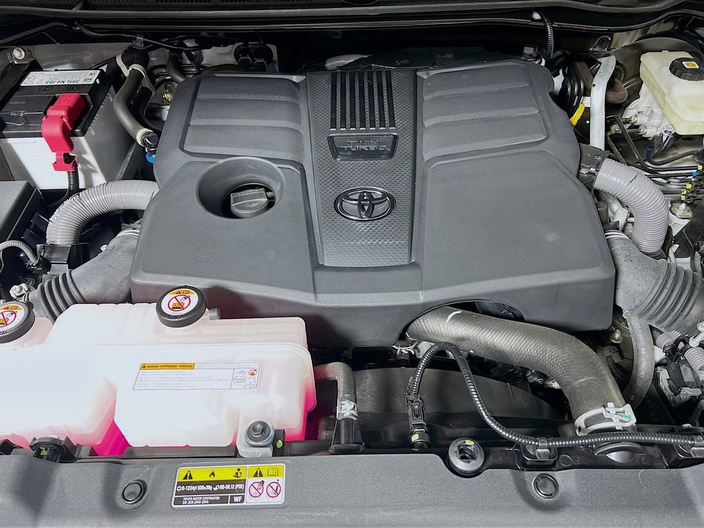 Certified 2025 Toyota Tundra Limited w/ TRD Off-Road Package image 27