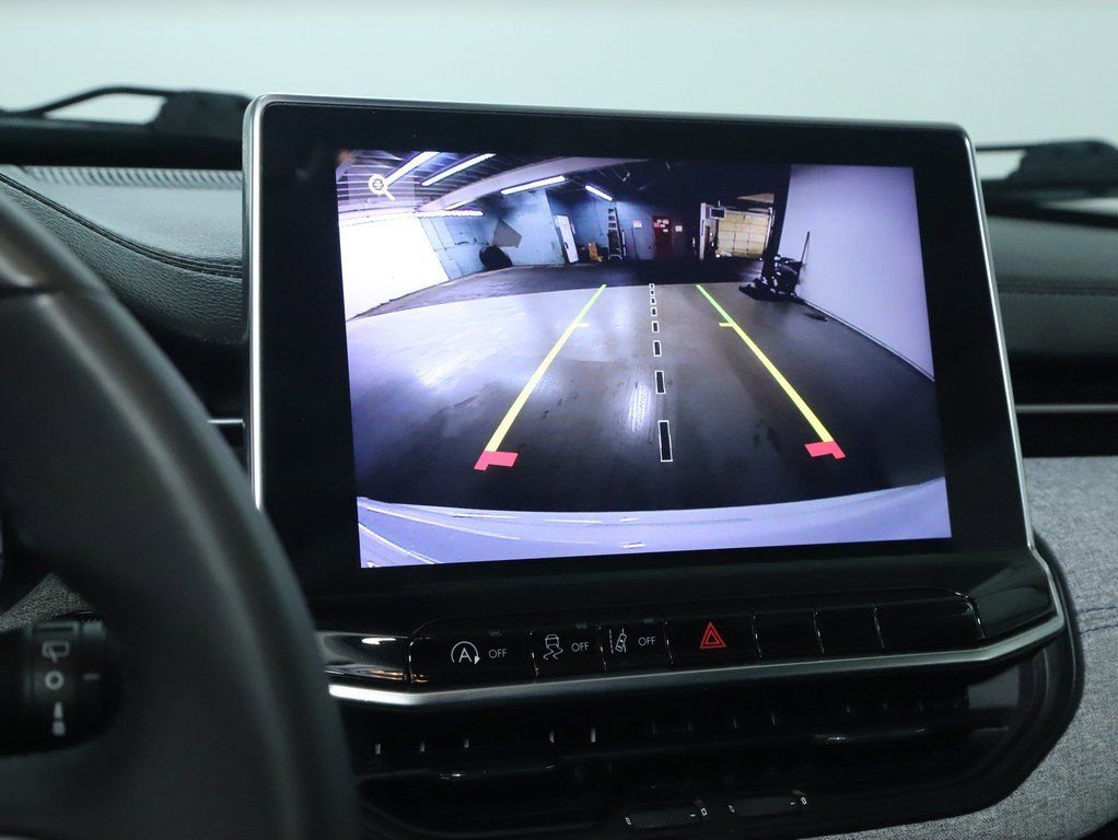 Used 2022 Jeep Compass Latitude AWD/4WD image 29